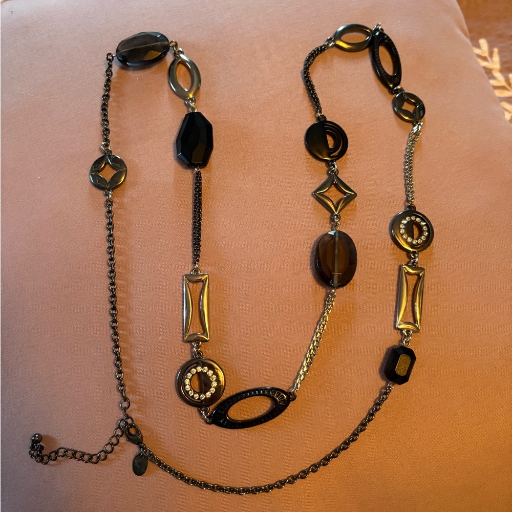 Elegant Black and Silver Necklace